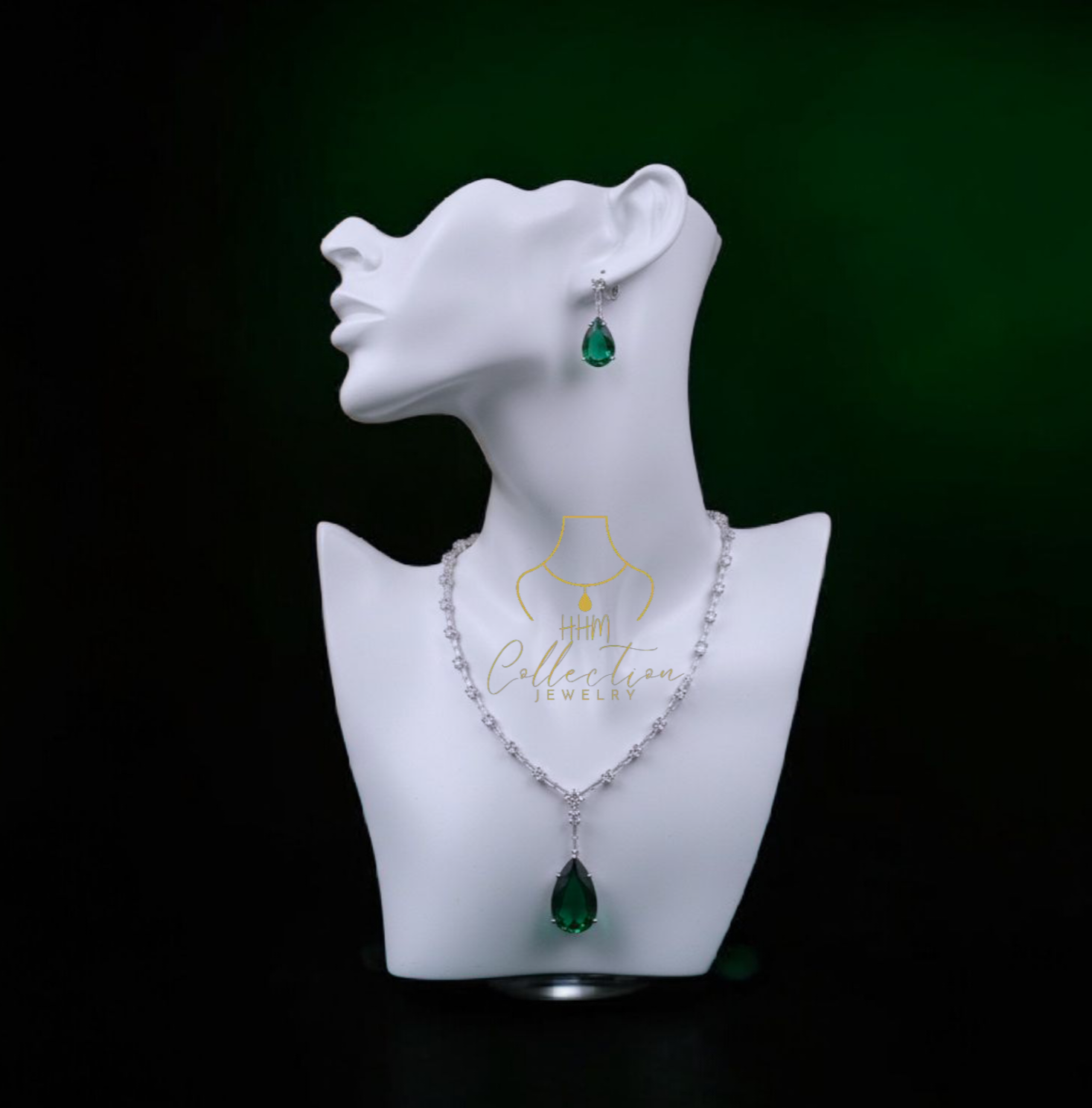 Silver Emerald green locket set