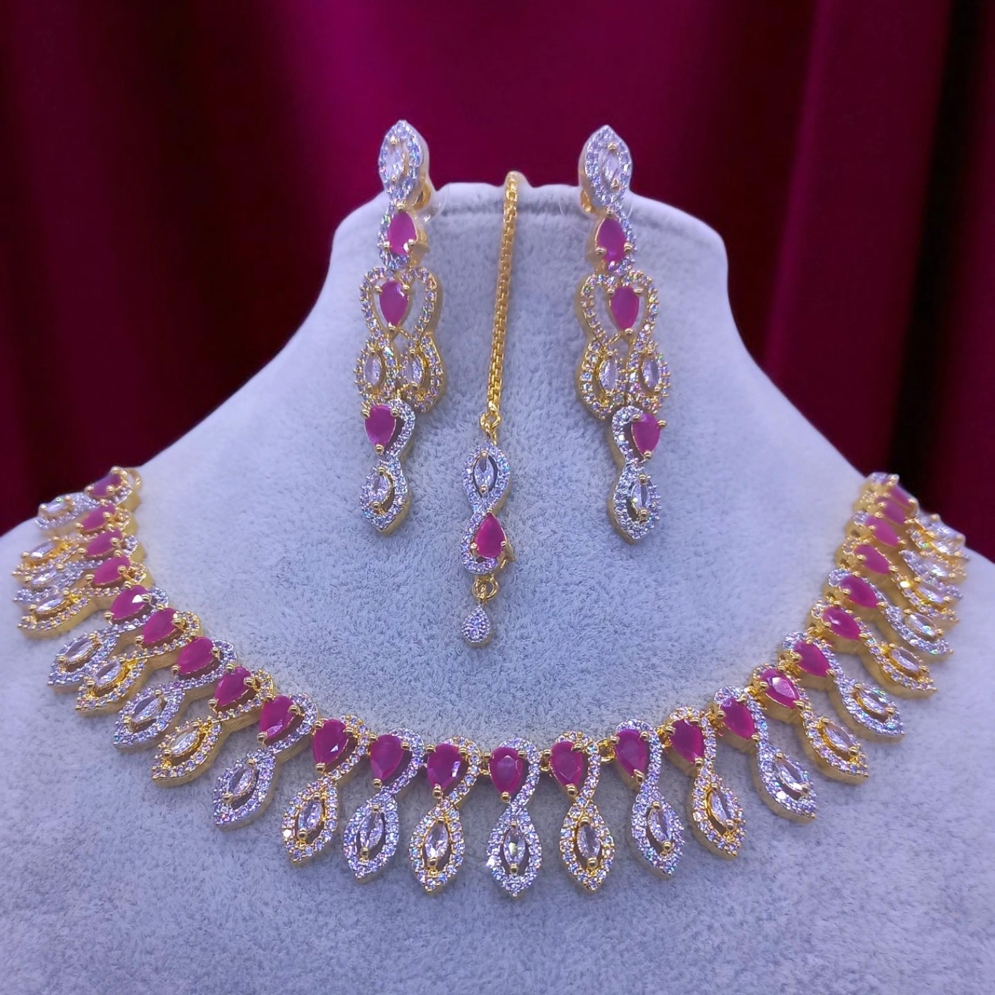 Golden silver ruby set